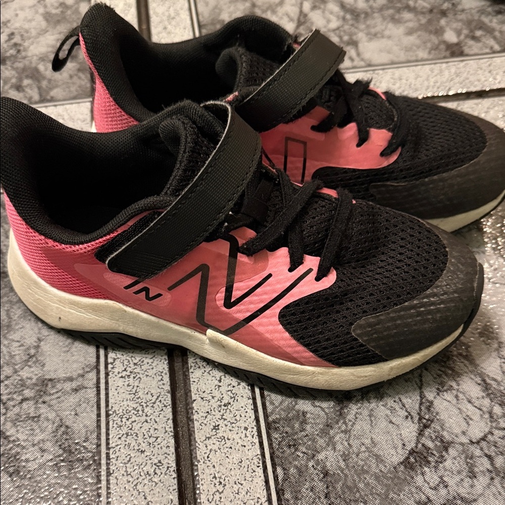 New Balance Kids Sneakers in Pink and Black size 1